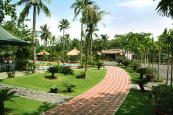 Travel to Binh Quoi Tourist Village to be Relaxed Completely